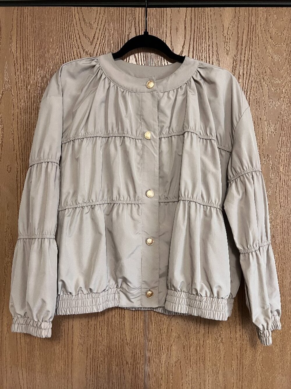 Elle Grey Tiered Smocked Jacket Gray Gold Button Size Small